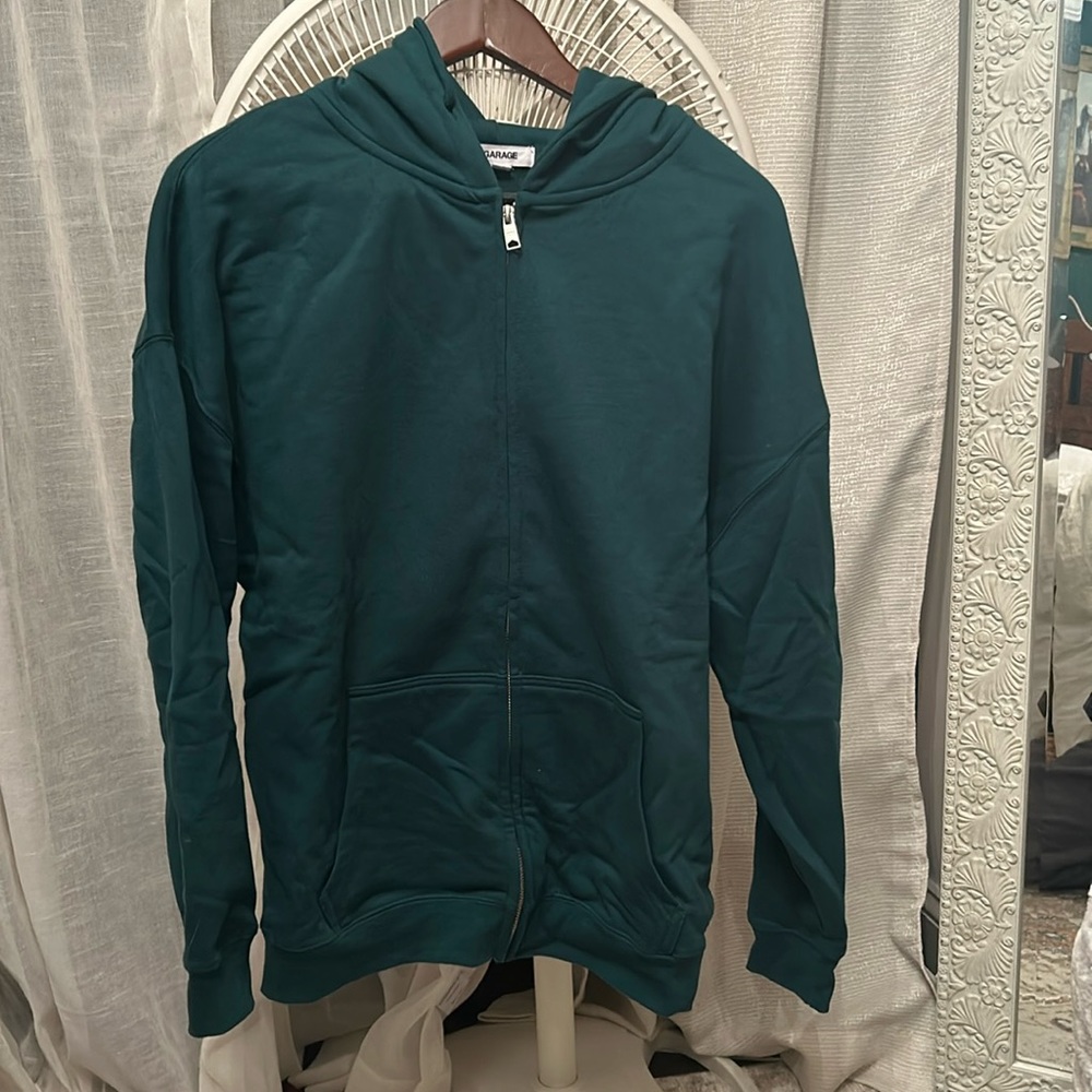 Oversized garage zip up